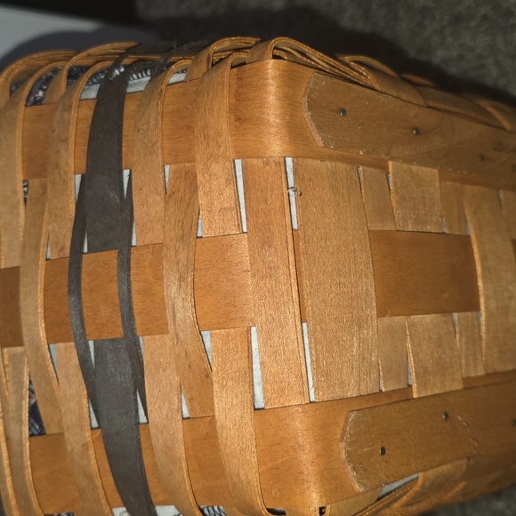 Longenberger 1993 Original Easter Basket - Picture 4 of 7